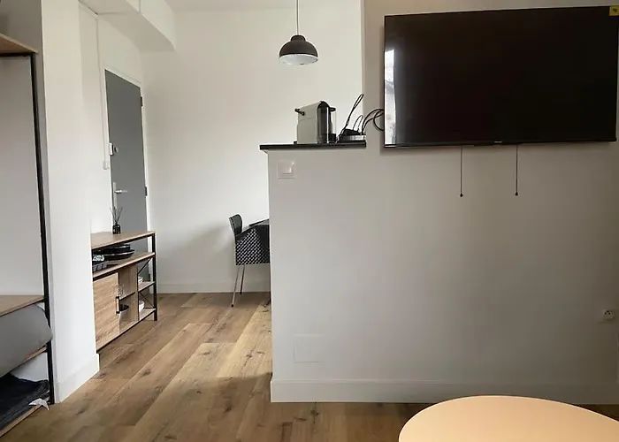 Henrigolant, Cosy Lägenhet *